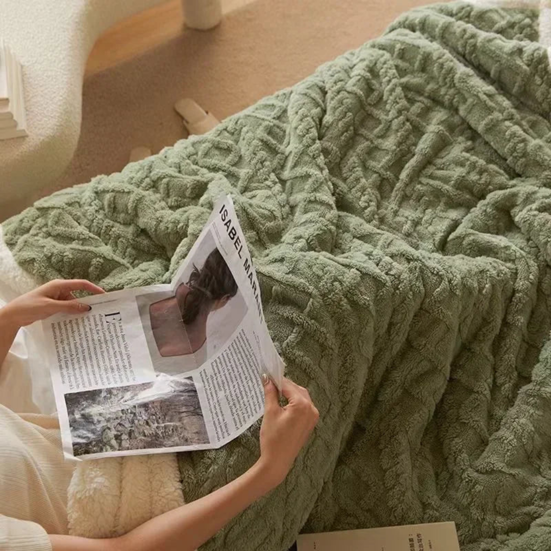 WarmWool Thick Lambswool Blanket – Winter Cozy Throw | Luxenique